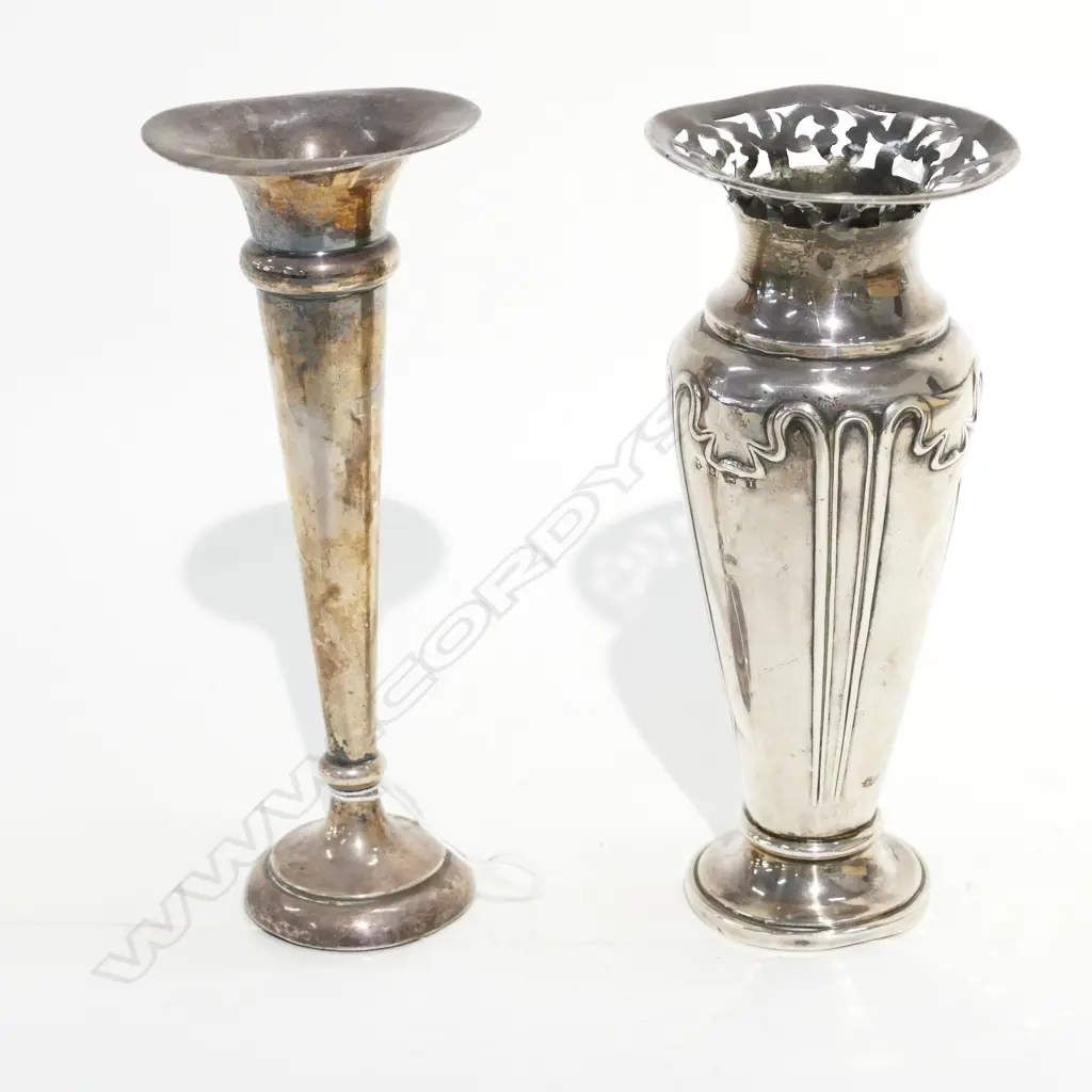 2 STG SILVER POSY VASES BOTH 140MM H Image 1++