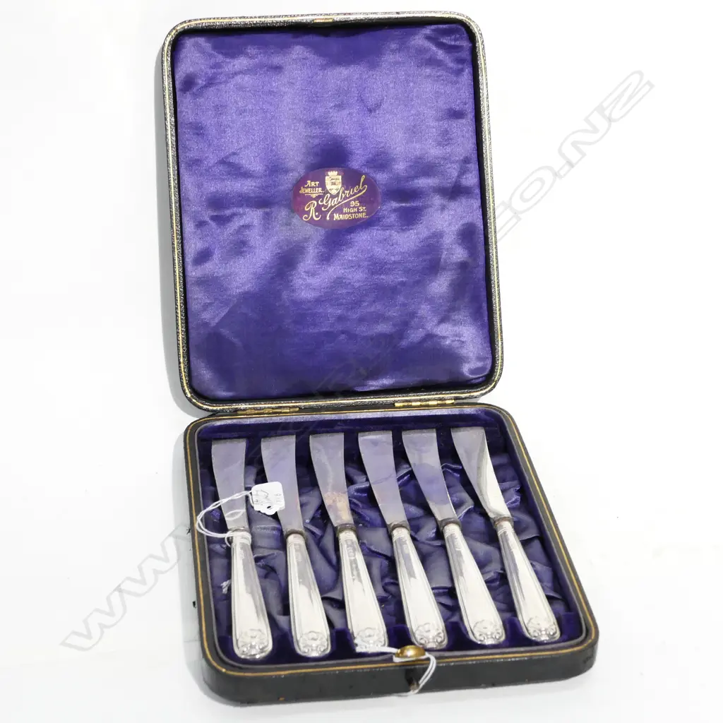 S/S HANDLED SET OF SIX KNIVES IN BOX - SHEFFIELD 1906 Image 1++
