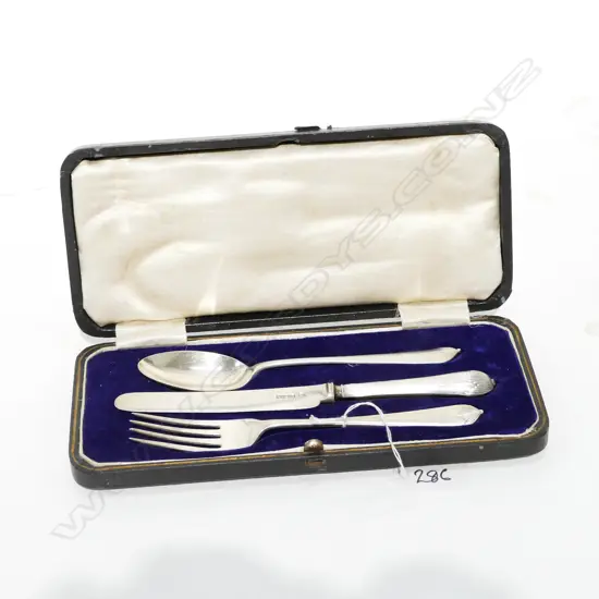 S/S CHILDS 3 PC CUTLERY SET IN BOX SHEFFIELD 1918