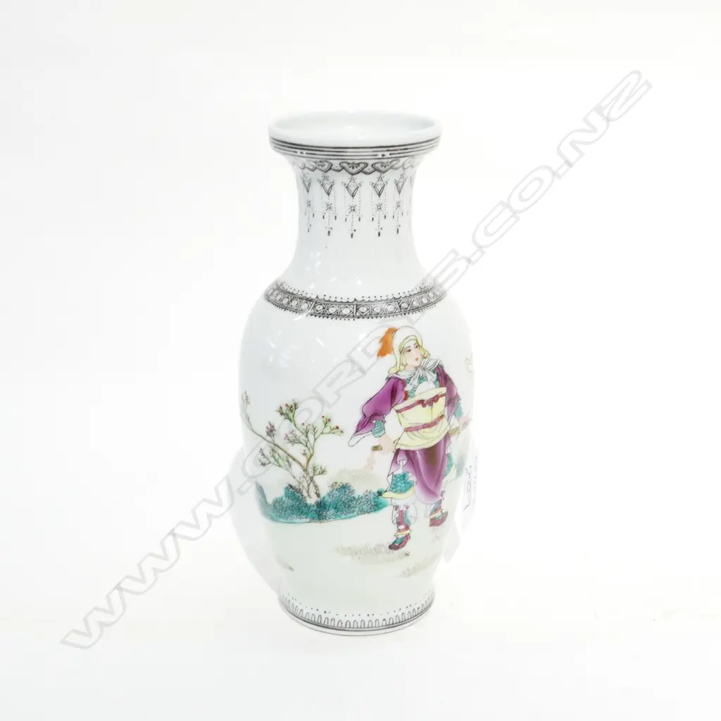 CHINESE PORCELAIN VASE FAMILLE ROSE H.205mm Image 1++