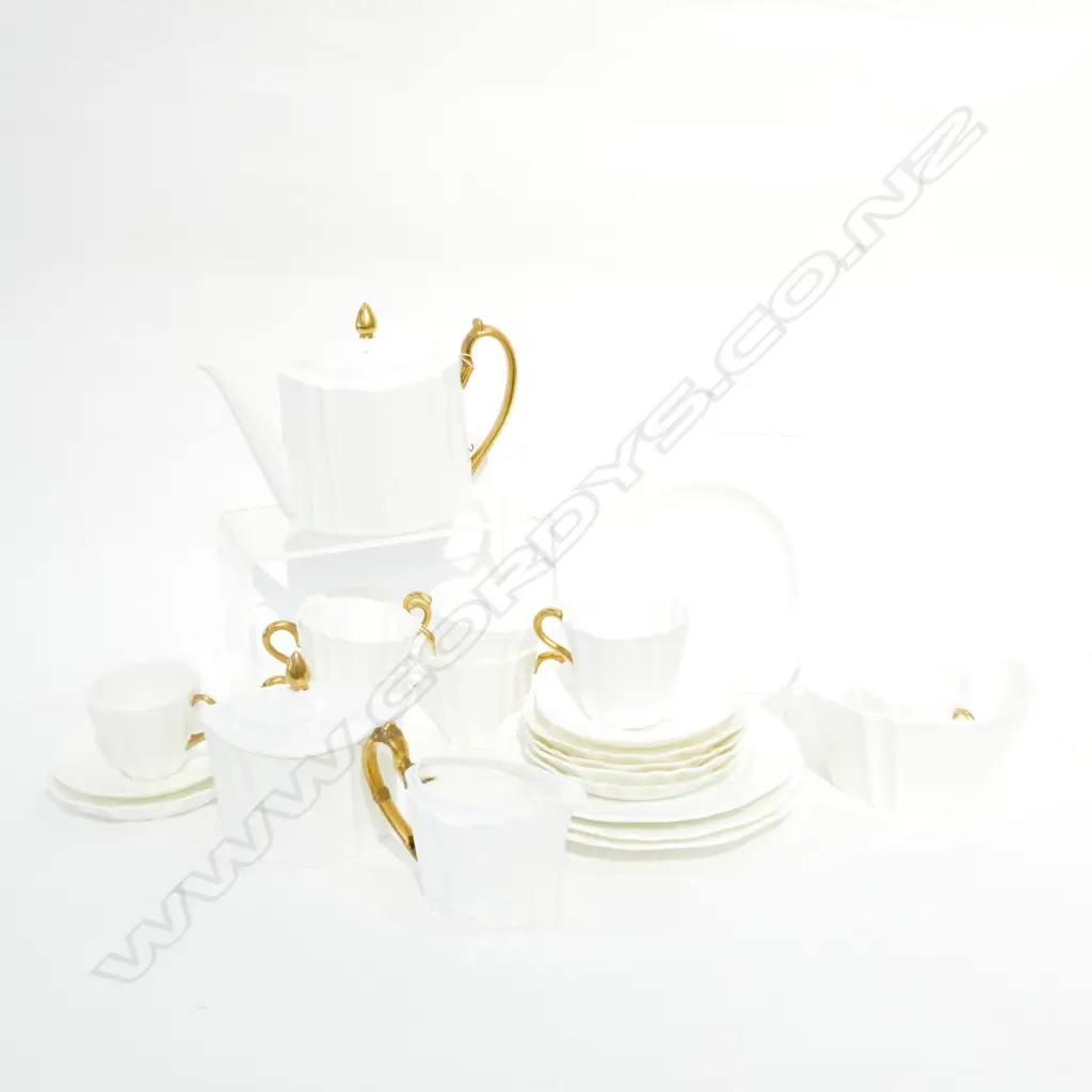 WEDGWOOD TEA SET BONE CHINA Image 1++
