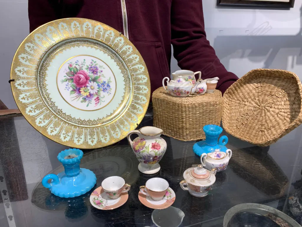 PAIR VICTORIAN BLUE GLASS CANDLESTICKS / PARAGON PLATE AND CONTAINER MINIATURE CHINA INCL ROYAL CROWN DERBY Image 1++