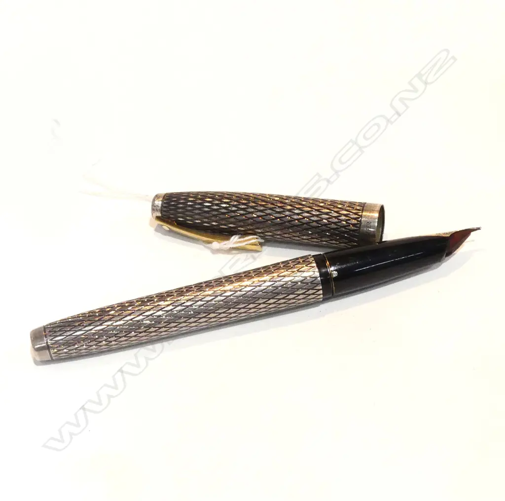 SHEAFFER STERLING SILVER FOUNTAIN PEN 14CT GOLD NIB Image 1++