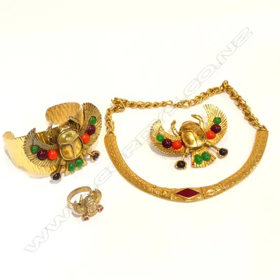 3 1970'S MUSEUM SHOP TUTANKHAMUN JEWELLERY PCES ETC