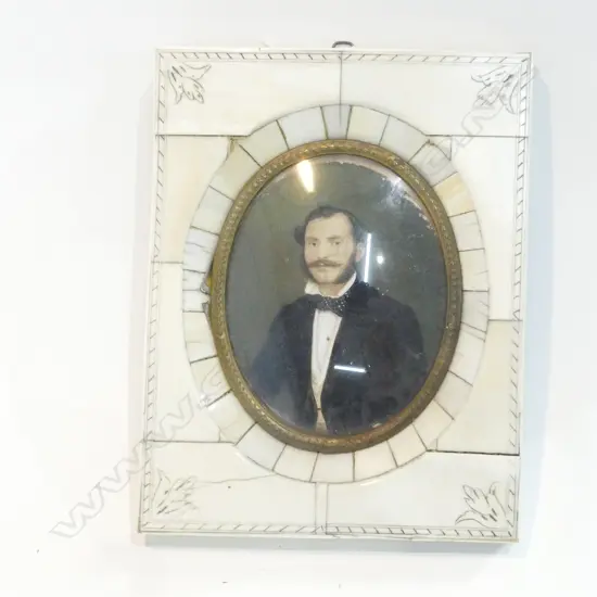 EARLY 19TH CENTURY PORTRAIT MINIATURE GENTLEMEN