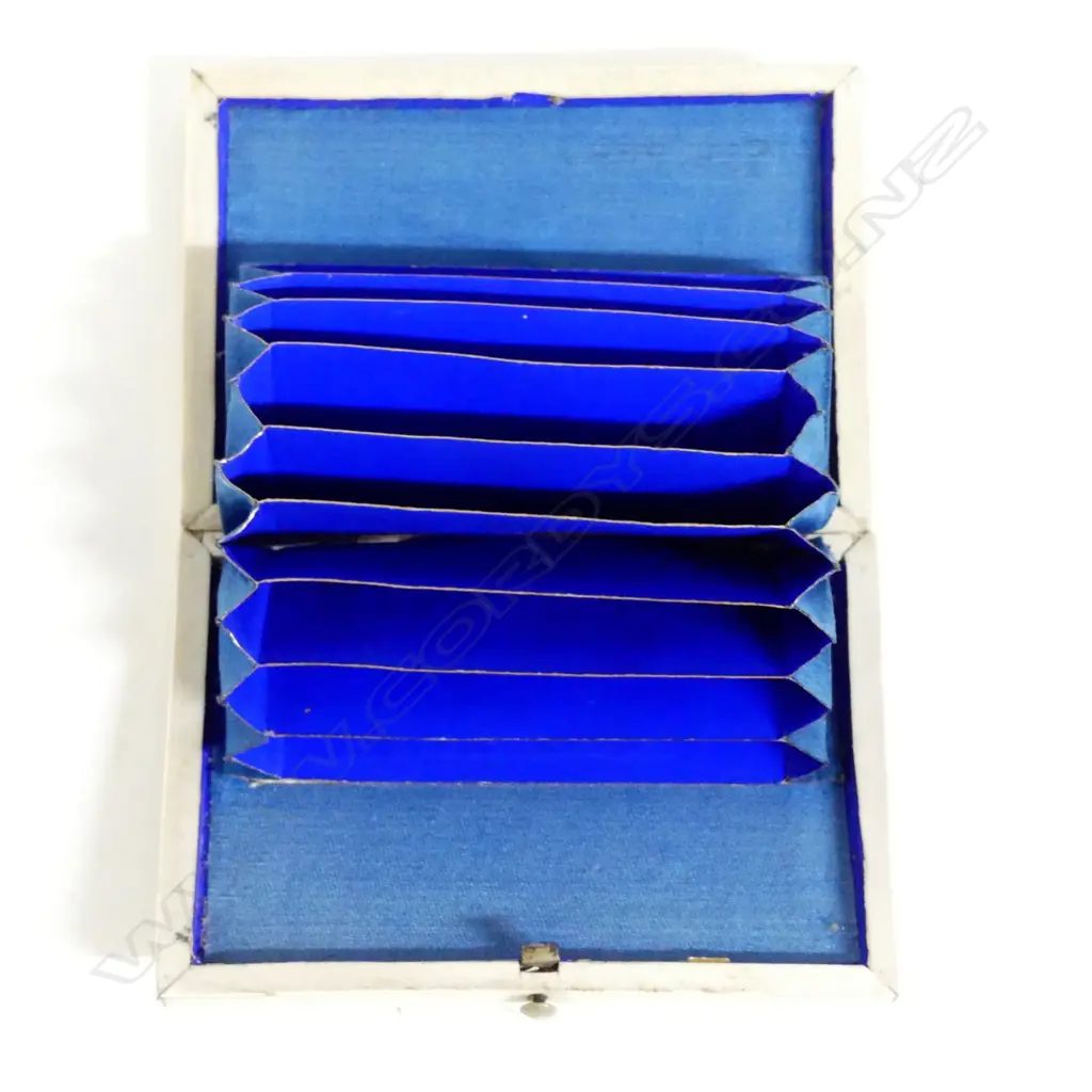 A Victorian ivory and abalone panelled card case Image 1++