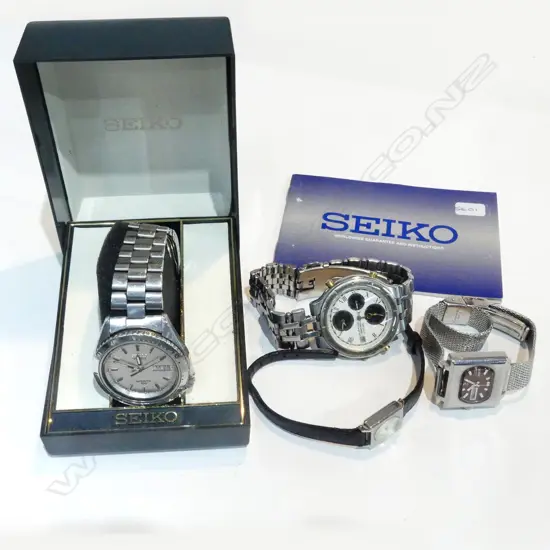4 SEIKO VINTAGE  WRIST WATCHES 1 BOXED