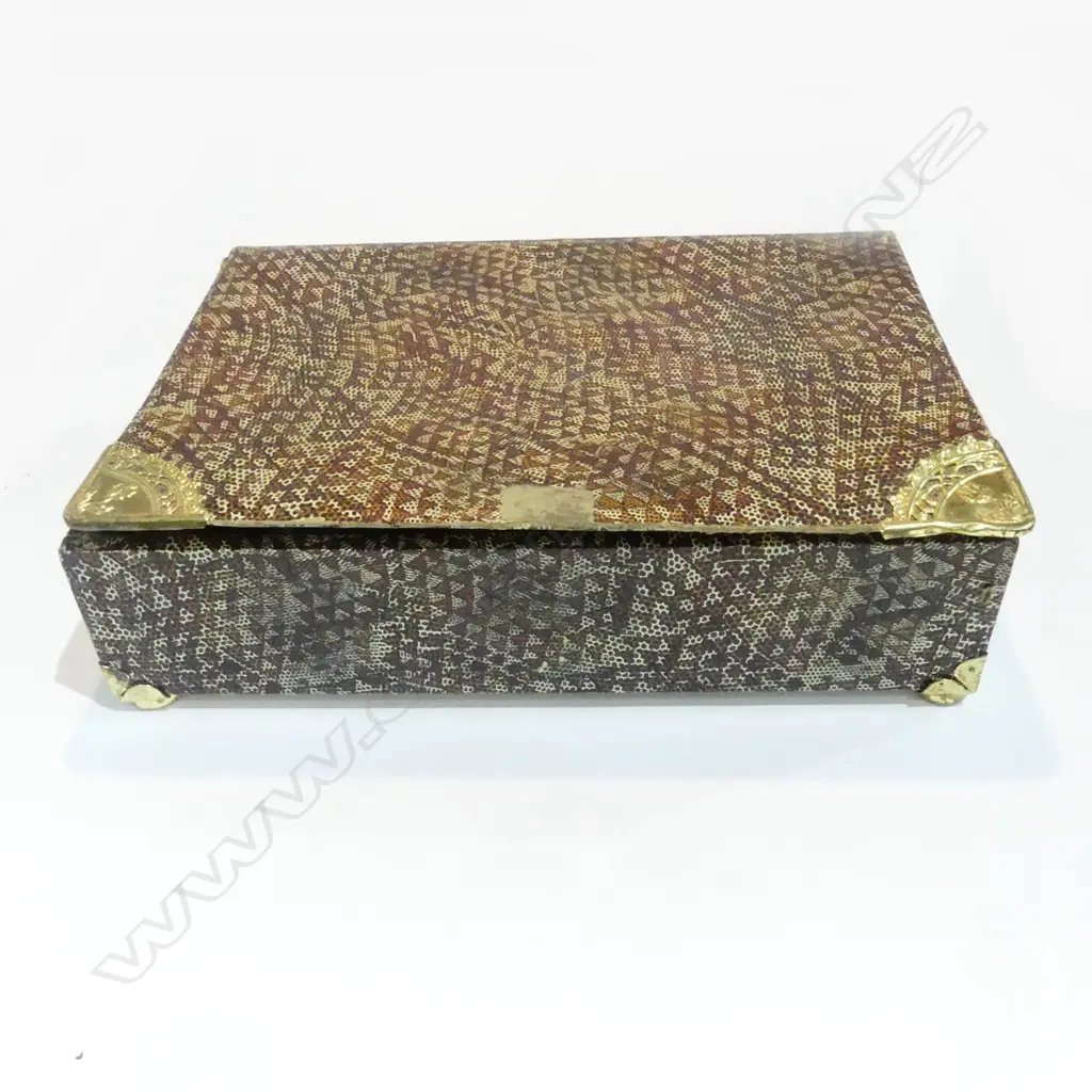 BOX COSTUME JEWELLERY NECKLACES ETC CARNELIAN ... Image 1++