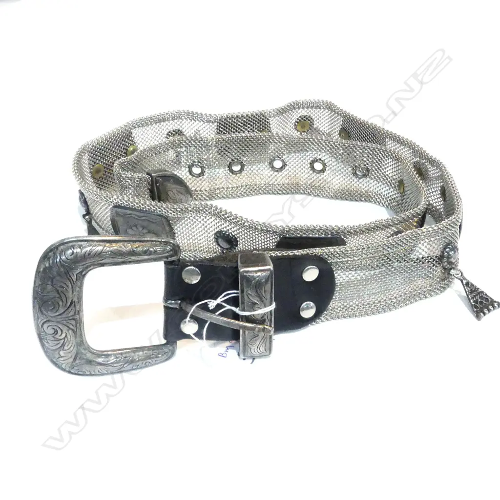 LADIES SILVER BELT Image 1++