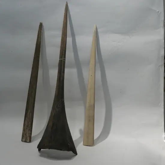 3 FISH BILLS - LARGEST H. 670