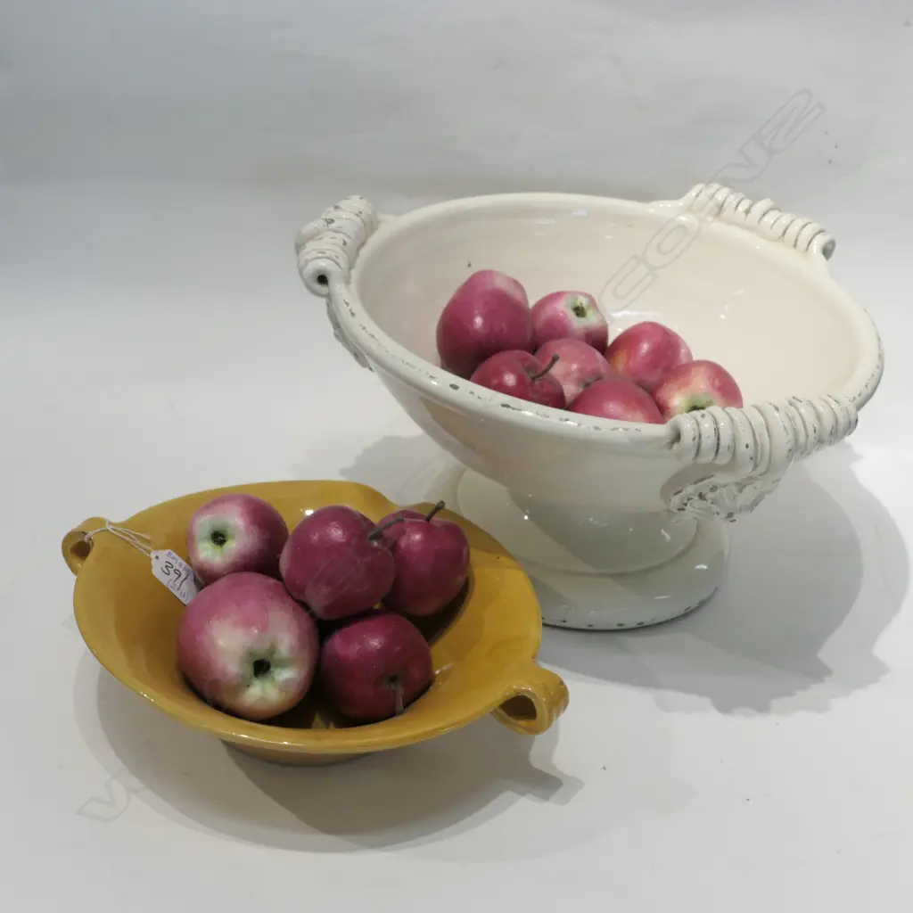 2 ITALIAN CERAMIC FRUIT BOWLS LARGEST 350 DIA AND 13 FAUX APPLES Image 1++