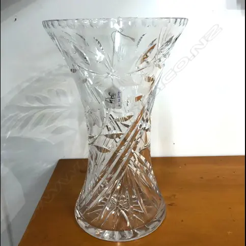 LARGE CUT CRYSTAL VASE H 320MM Image 1++