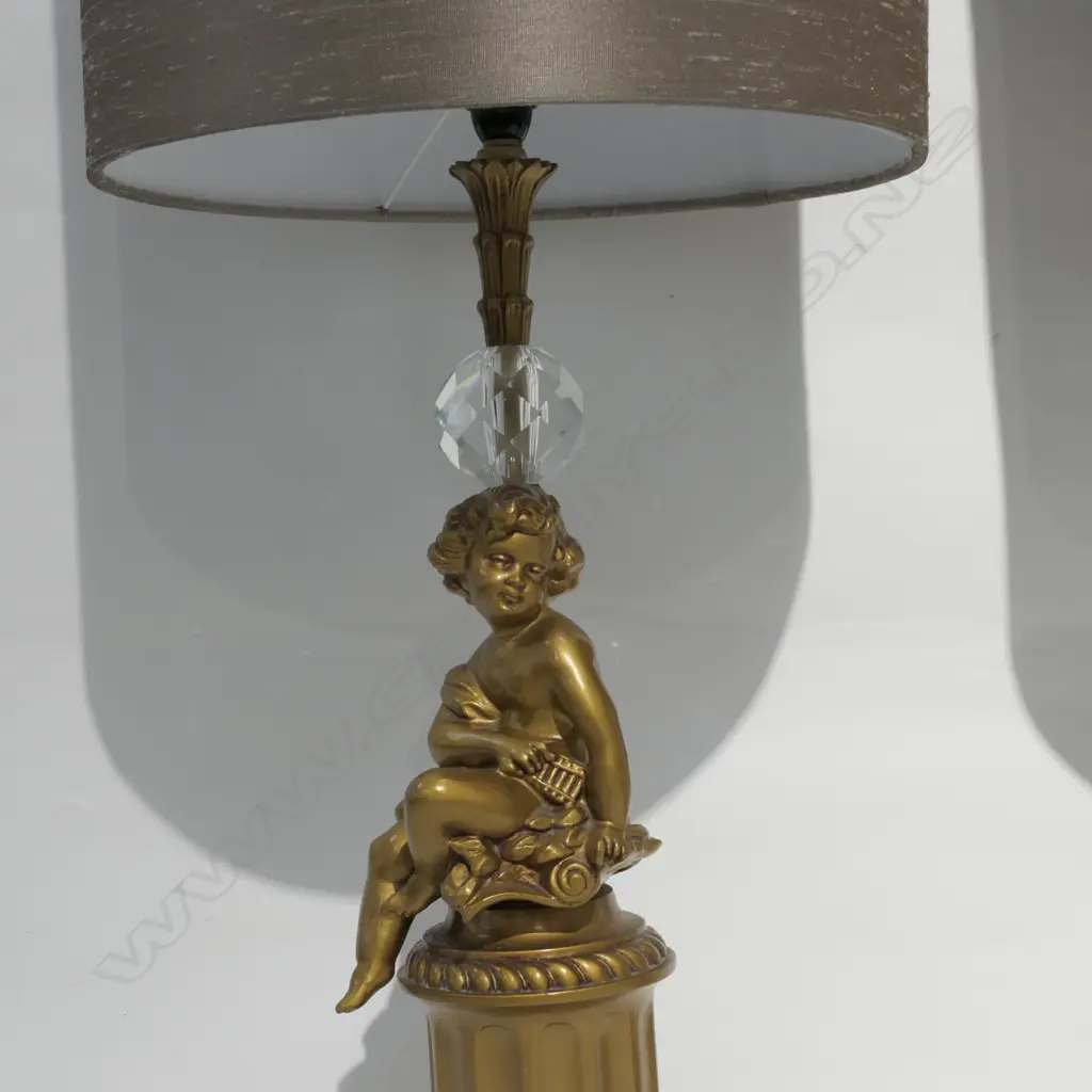 PAIR CLASSICAL STYLE FIGURATIVE LAMPS H 760 WITH SHADE Image 1++