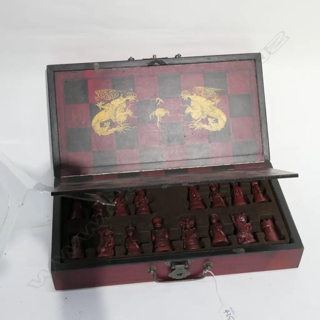 CHINOISERIE CHESS SET W. 410MM Image 1++