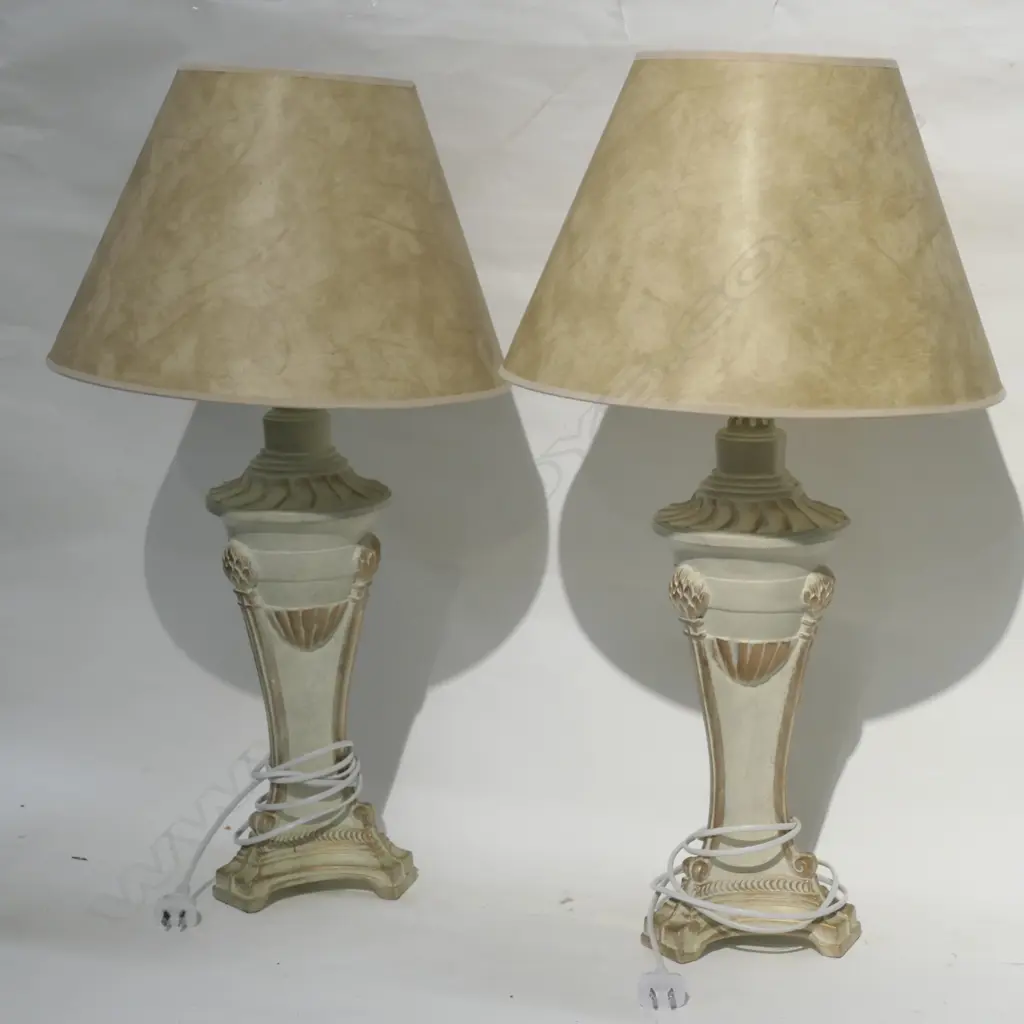 PAIR OF TABLE LAMPS H 750MM Image 1++