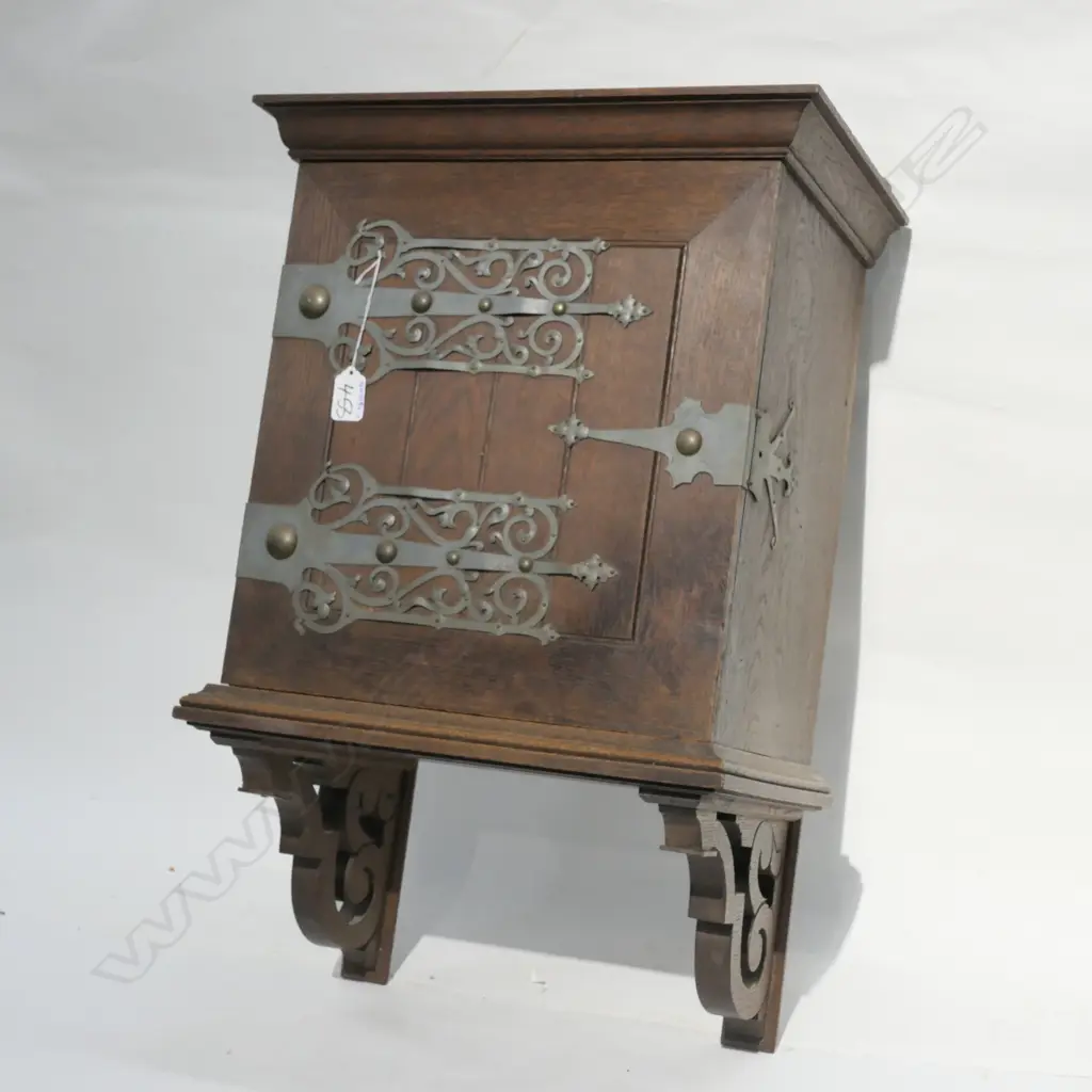 CONTINENTAL OAK WALL CABINET Image 1++