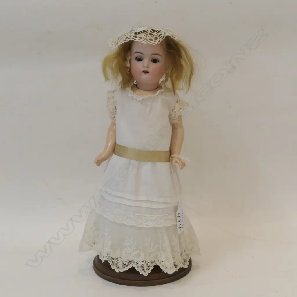 ANTIQUE S&H / K*R DOLL 11 1/2" DOLL Image 1++