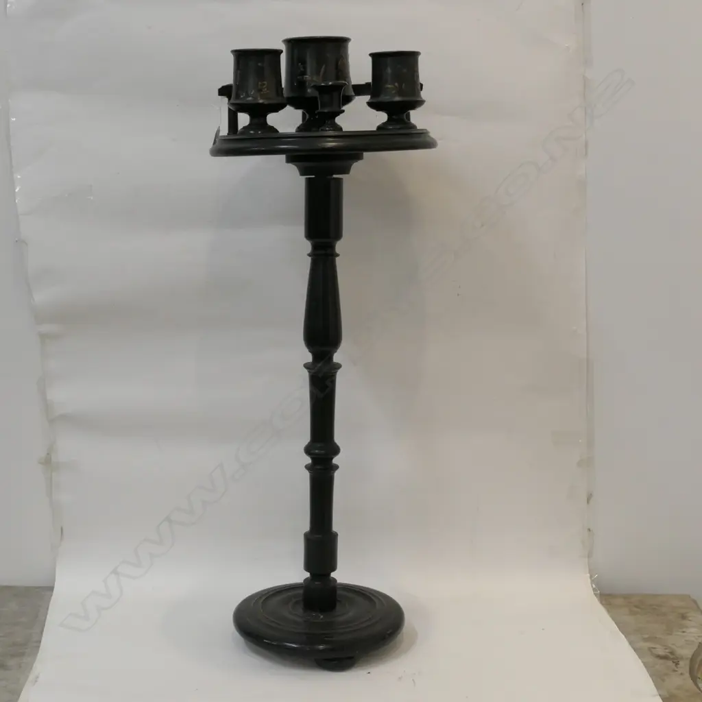 OLD BLACK LACQUER CHINESE SMOKER'S STAND  Image 1++