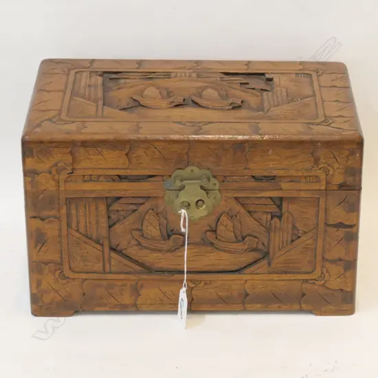 SMALL CAMPHOR WOOD BOX W.300MM