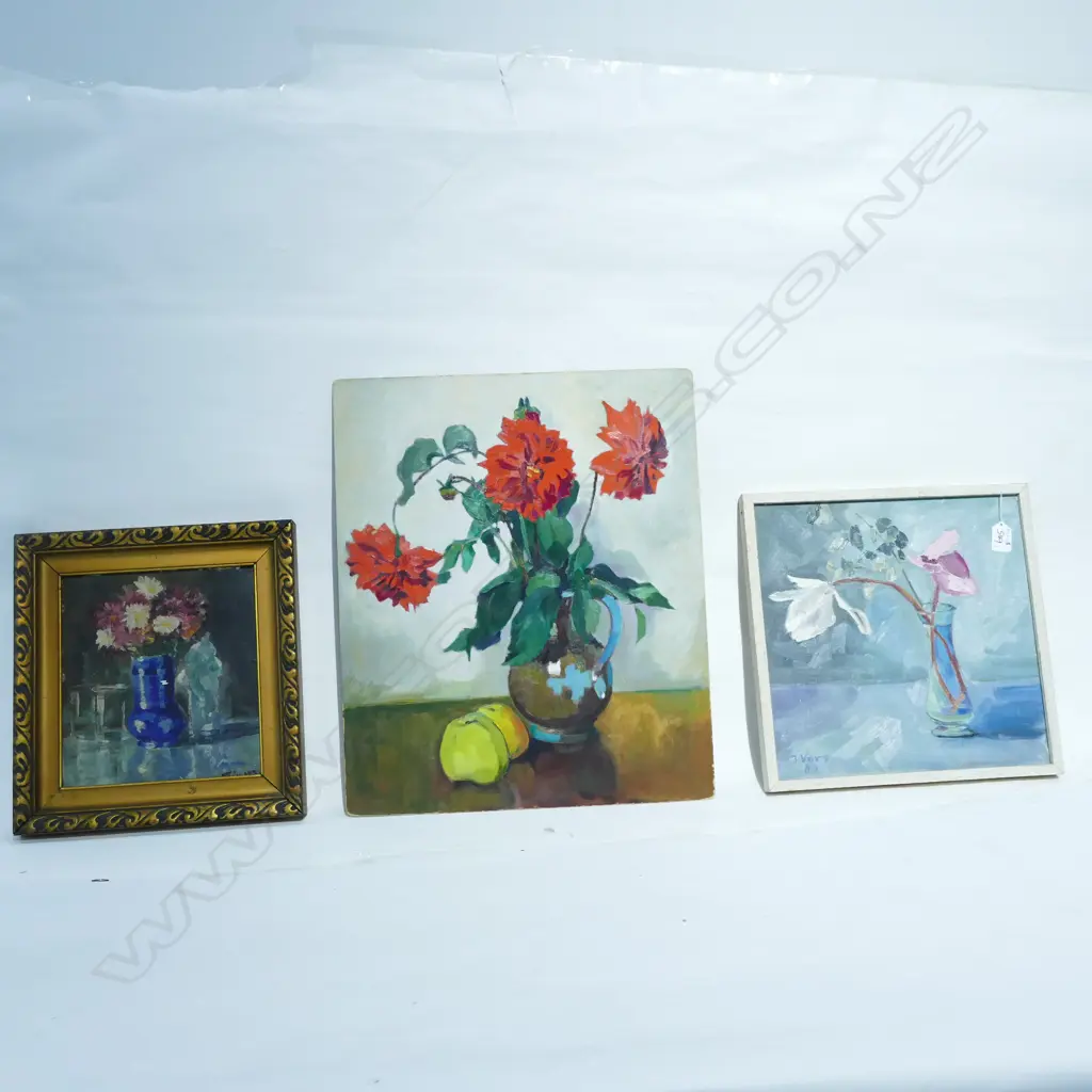 THREE GOOD EUROPEAN PAINTINGS Image 1++