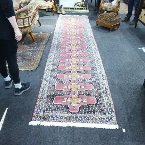 LONG PERSIAN H/KNOTTED RUNNER RUG 3900x950mm