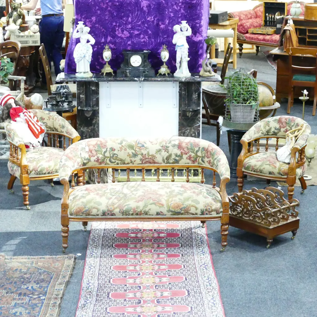 EDWARDIAN LOUNGE SUITE 3 PCE Image 1++