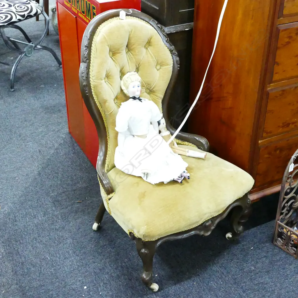 GRANDMOTHER CHAIR Image 1++