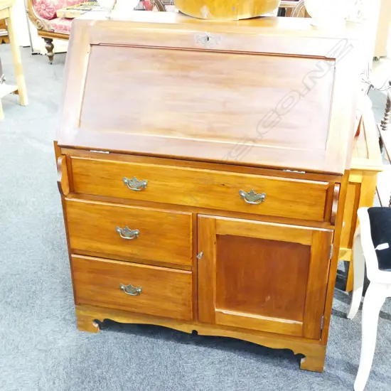 HEART RIMU 1935 WRITING BUREAU H 1120MM W 920MM