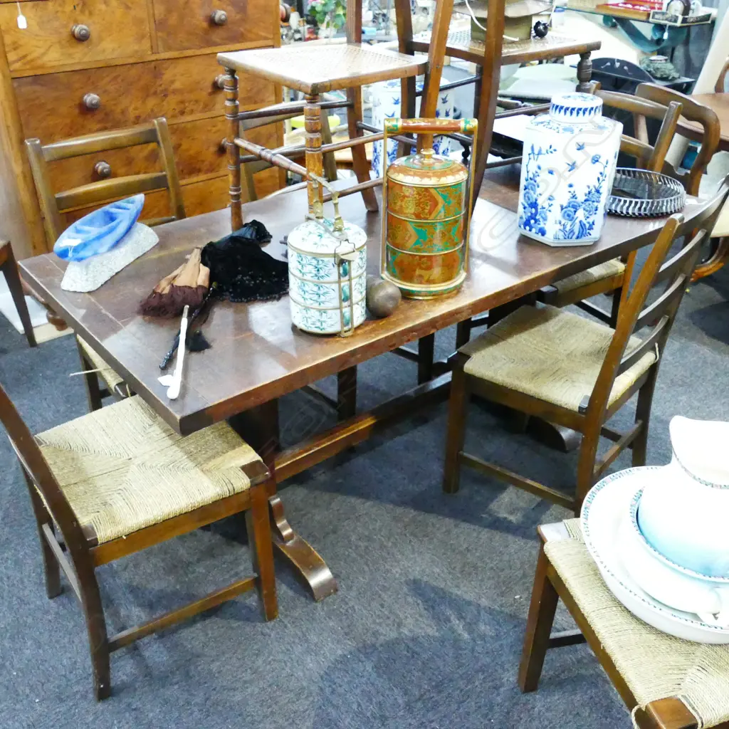 REFRACTORY DINNING TABLE  Image 1++