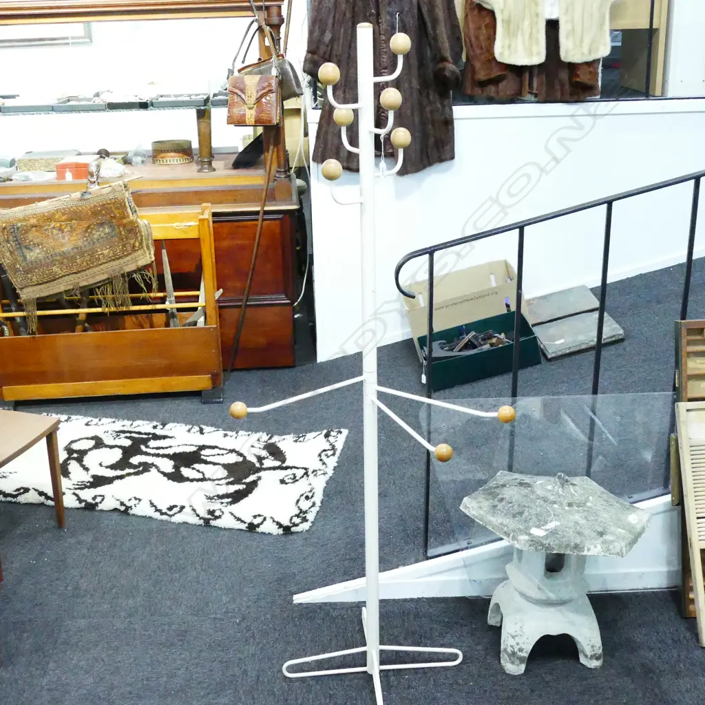 MID CENTURY COAT RACK STAND  Image 1++