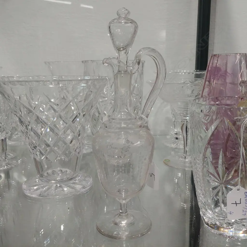 ETCHED CRYSTAL DECANTER  Image 1++