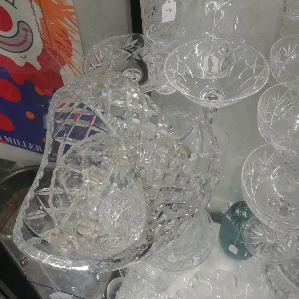 2 CRYSTAL COMPORTS, CRYSTAL BASKET & CONTENTS Image 1++