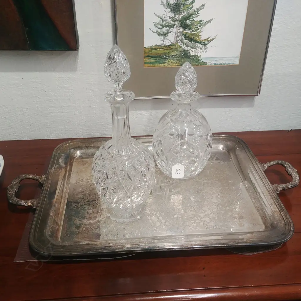 EP TRAY & 2 DECANTERS Image 1++