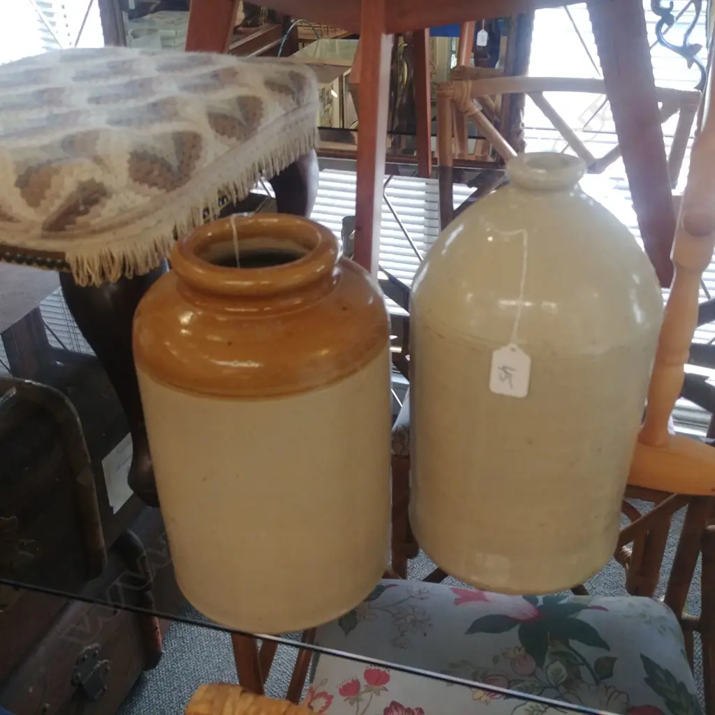 CROCK & STONEWARE BOTTLE Image 1++