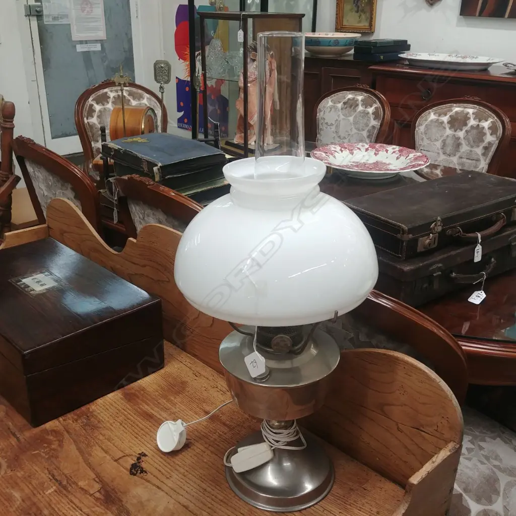 TABLE KERO LAMP CONVERTED TO ELECTRIC Image 1++