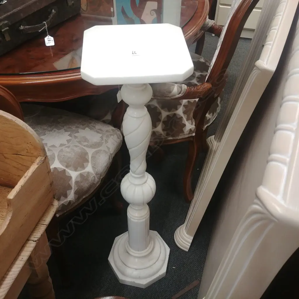 MARBLE TORCHERE Image 1++