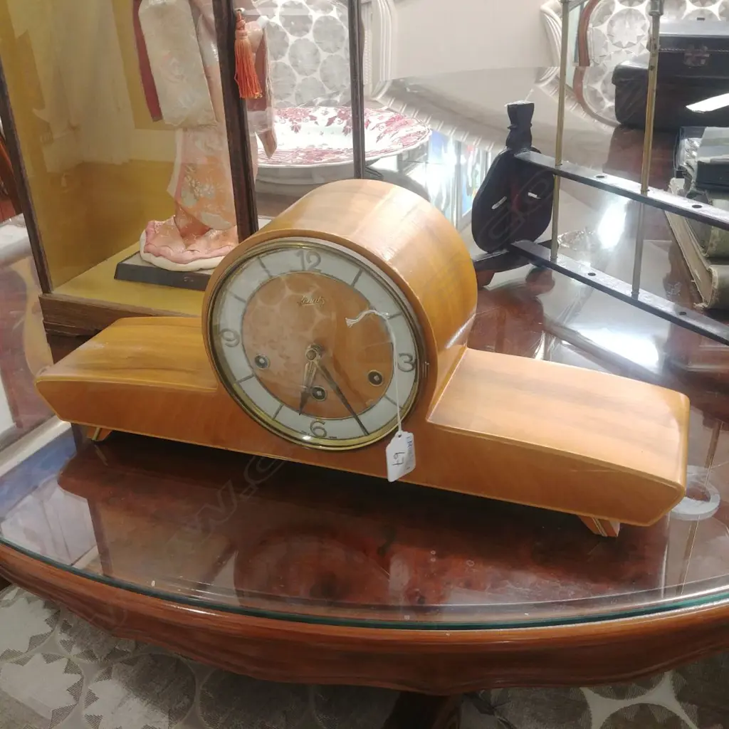 DECO STYLE SCHATZ MANTEL CLOCK, NO KEY Image 1++
