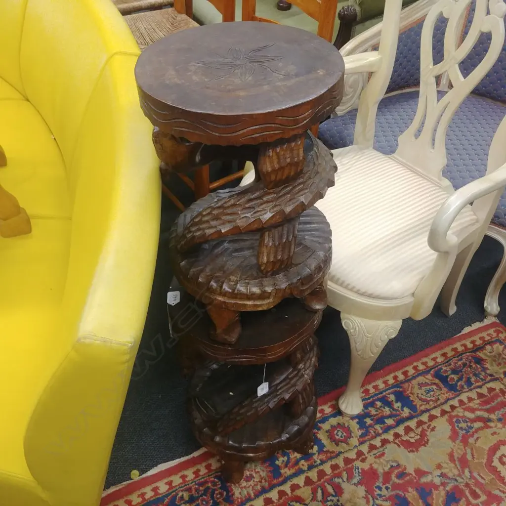 PR CARVED KOMODO DRAGON SIDETABLES Image 1++