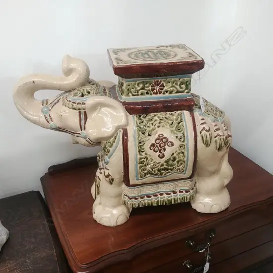CERAMIC ELEPHANT PLANT STAND