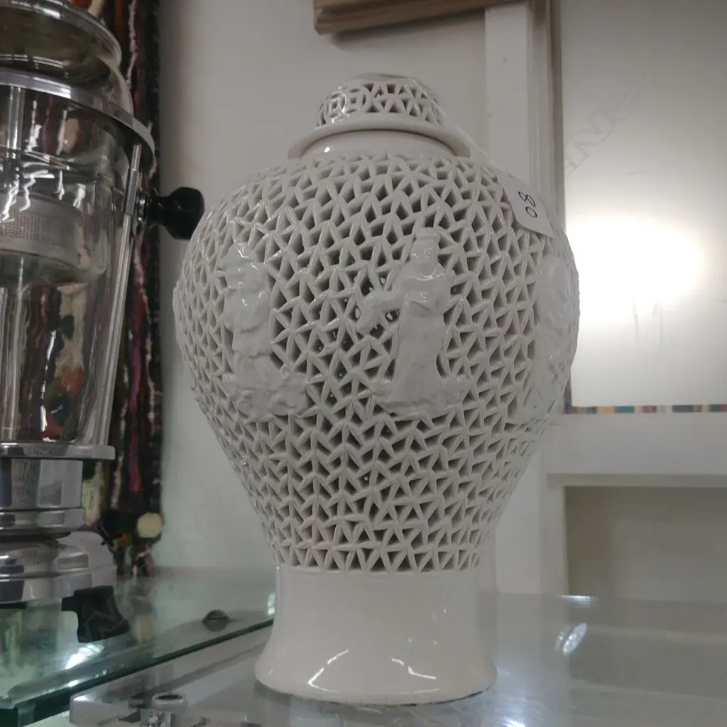 RETICULATED CHINESE URN VASE W. LID Image 1++