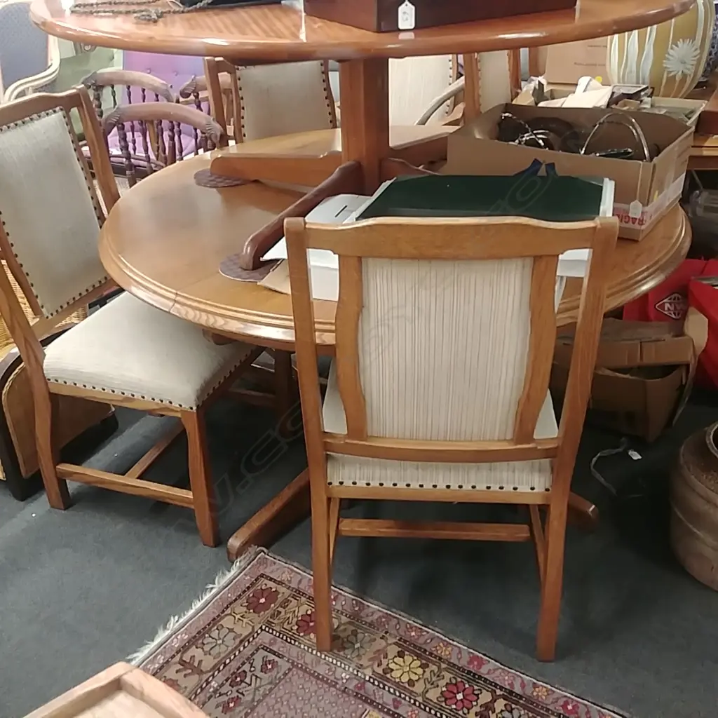 EXTN  OAK  DINING TABLE WITH  8 CHAIRS Image 1++