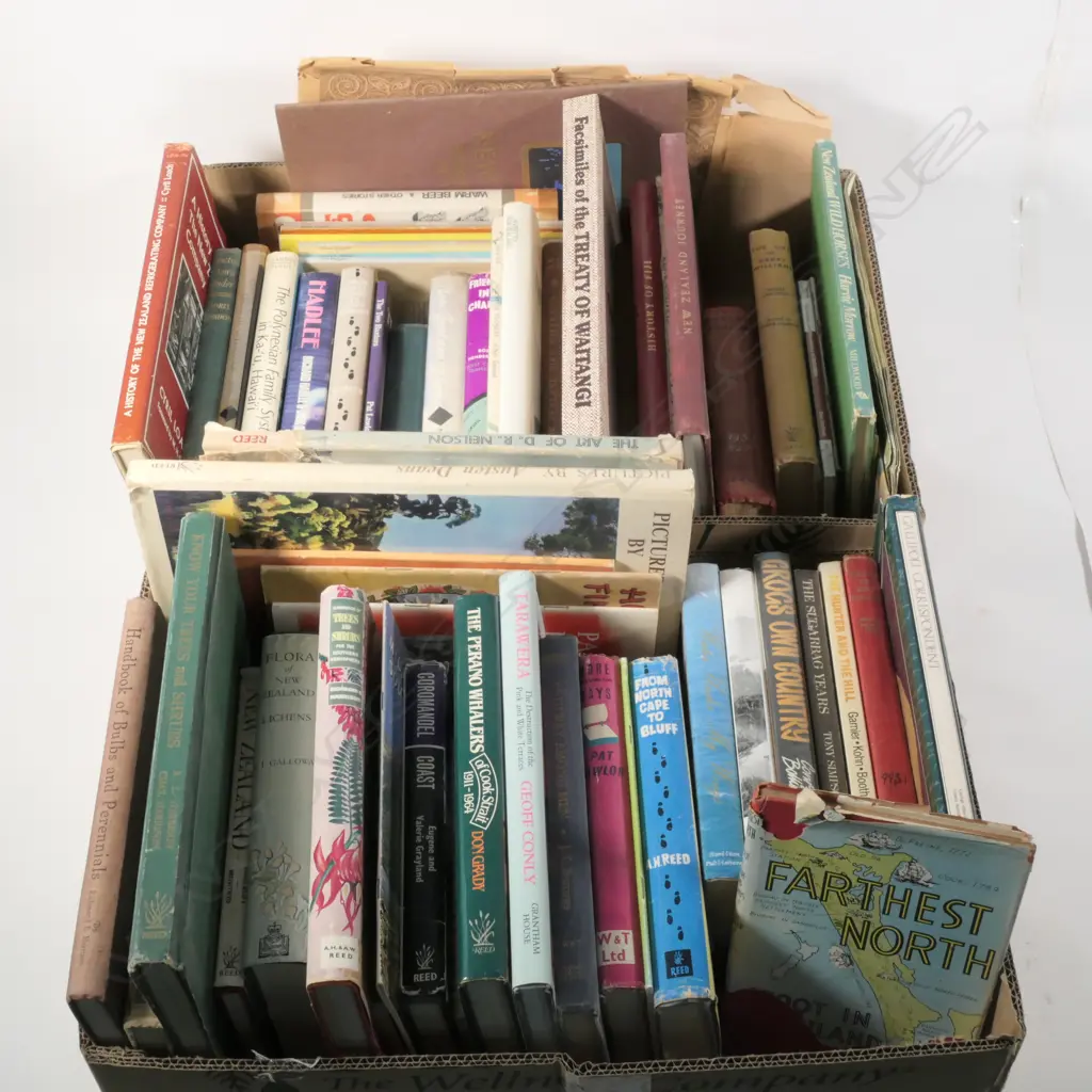 TWO BOXES OF NEW ZEALAND BOOKS Image 1++