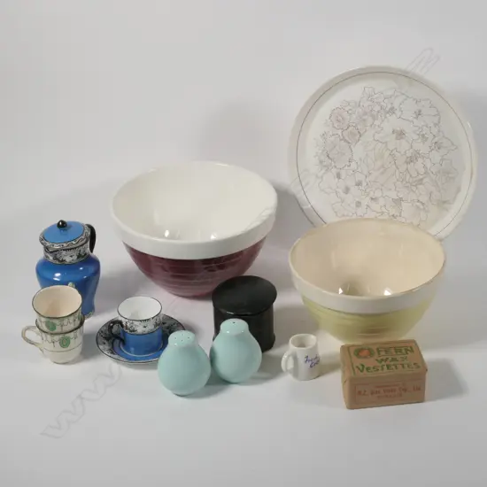 LOT POOLE/C LYNN/ MAILING/DOULTON/VESTAS/GEORGIAN BOX ETC