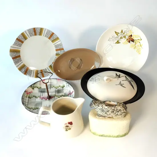 BOX OF GOOD RETRO CHINA