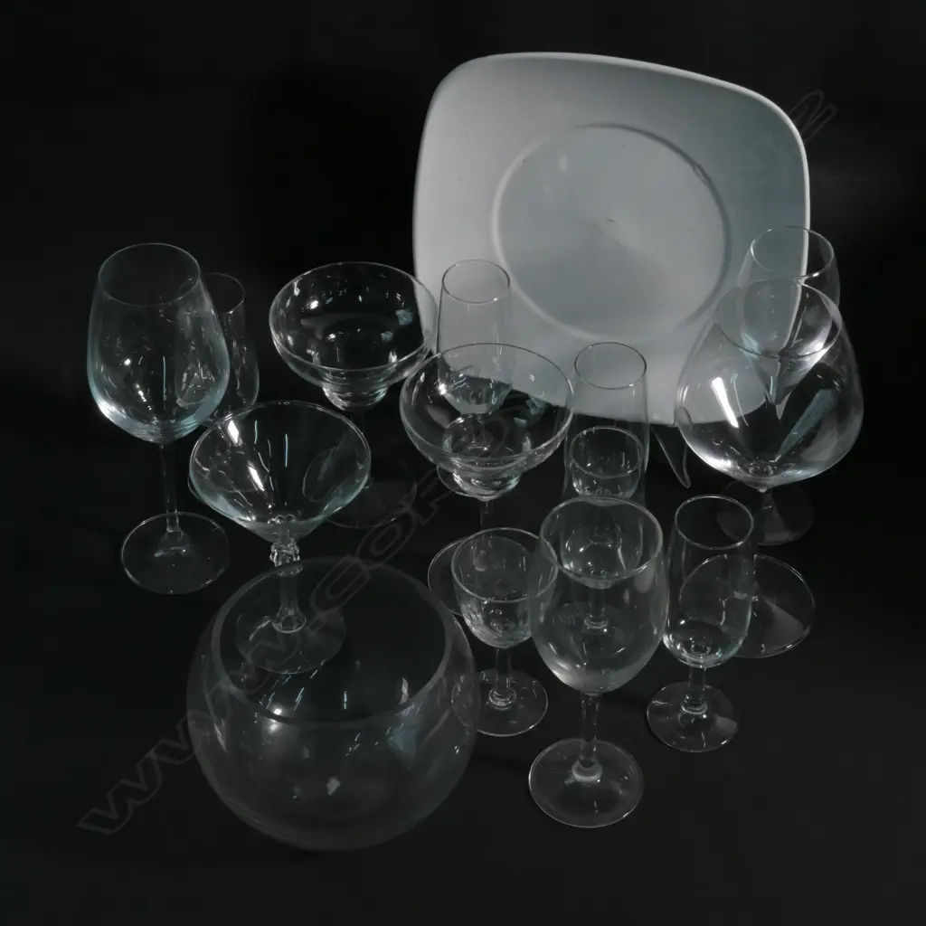 ASSTD WINE & COCKTAIL GLASSES Image 1++