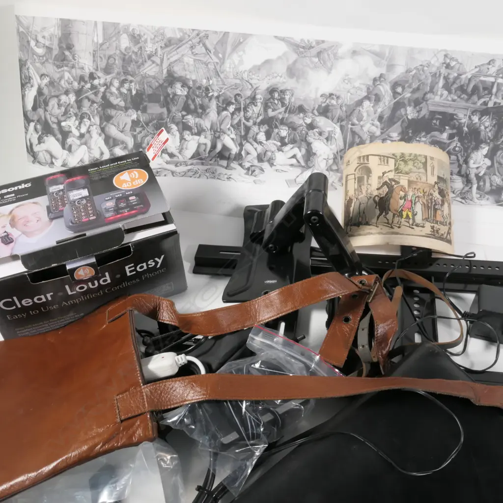 LOT TV BRACKET/PHONE /BLUE RAY/BAGS/SUNGLASSES ETC Image 1++