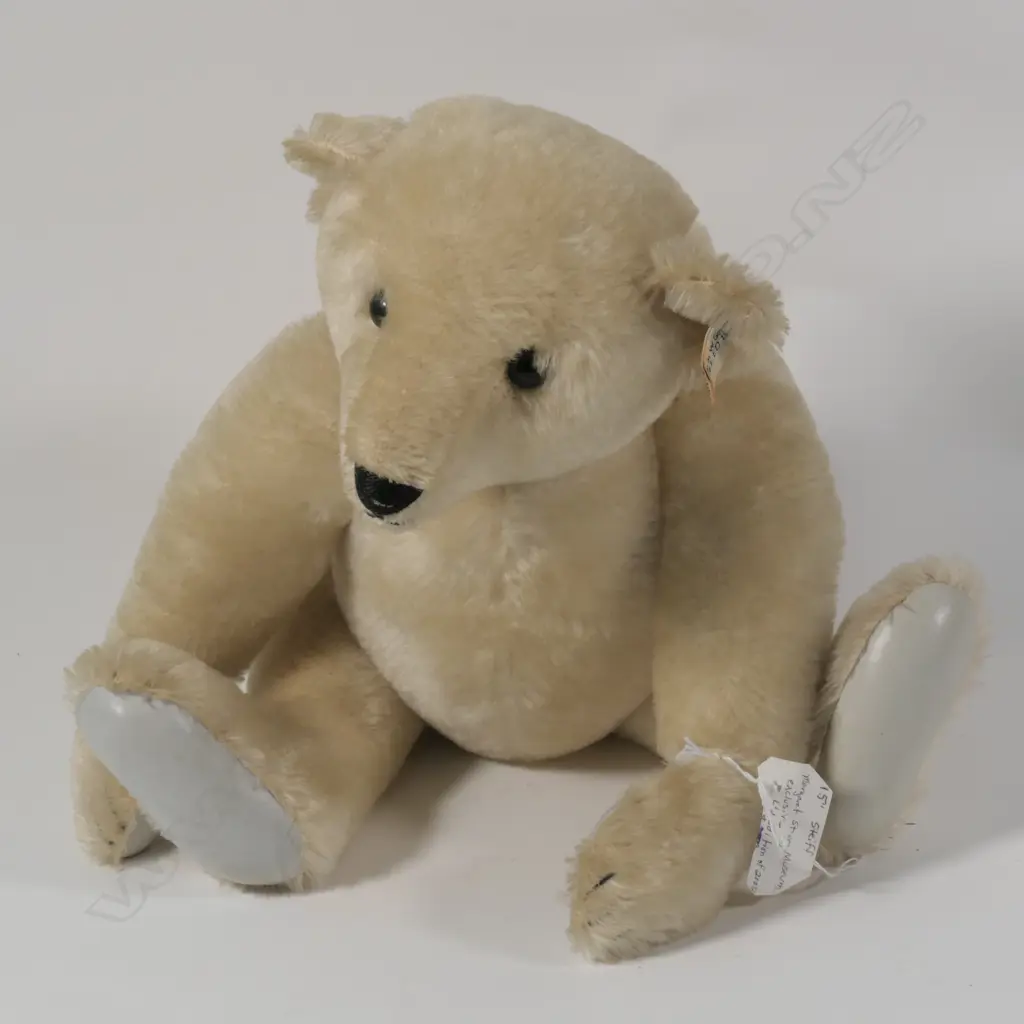 STEIFF 15INCH WHITE BEAR WITH BUTTON  LTD EDITION WITH LEATHER PAWS   Image 1++