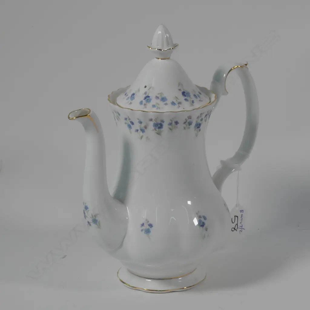 ROYAL ALBERT MEMORY LANE MEDIUM COFFEE POT Image 1++