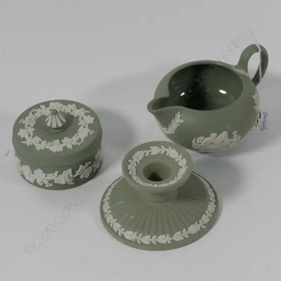 WEDGWOOD JASPERWARE 3 PCS GREEN