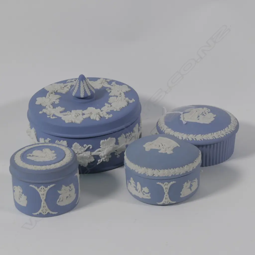 WEDGWOOD JASPERWARE 4 X LIDDED TRINKET BOXES Image 1++